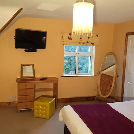 2 Mile Nocleg ze śniadaniem 3*