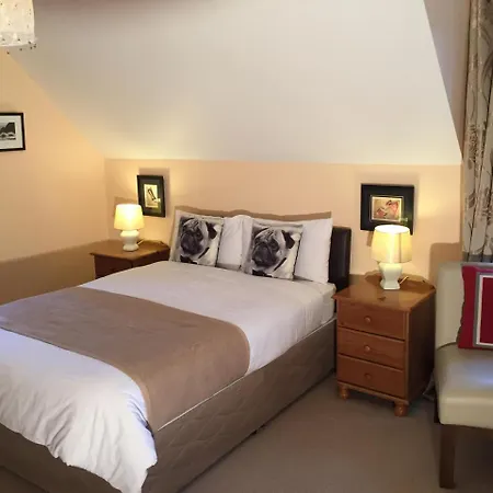 Bed & Breakfast 2 Mile 3*